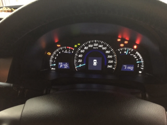 ขาย Toyota Camry 2014 วิ่งน้อยใช้ดีถนอมรถ รถไม่เคยชน มือเดียว 0909737286 นุ พร้อมแม็ก1ชุด ขาย Toyota Camry 2014 วิ่งน้อยใช้ดีถนอมรถ รถไม่เคยชน มือเดียว 0909737286 นุ พร้อมแม็ก1ชุด