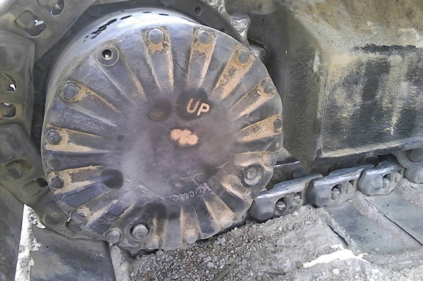 ขายรถแบคโฮ KOMATSU PC200-5 คอลโทรลสั้น ตัวเดินจีป ราคา 350000