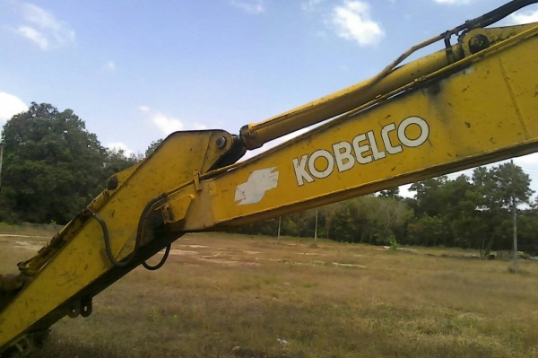 ขายรถแบคโฮ KOBELCO SK200-/// รถไฟไหม้ ราคา 300000