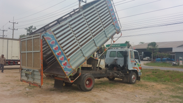 รถหกล้อ isuzu ร็อคกี้ FRR ดั้มเกษตร เครื่อง 6BG 175 แรง Fหน้าหลัง เบรกจิฟฟี่พวงมาลัยเพาเวอร์ พร้อมเครื่องเสียงชุดใหญ่ เอกสารครบ รถหกล้อ isuzu ร็อคกี้ FRR ดั้มเกษตร เครื่อง 6BG 175 แรง Fหน้าหลัง เบรกจิฟฟี่พวงมาลัยเพาเวอร์ พร้อมเครื่องเสียงชุดใหญ่ เอกสารครบ