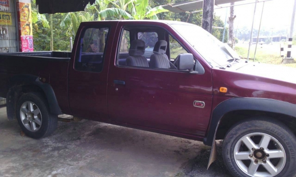 ขายด่วน nissan big m