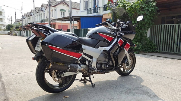 ขาย Yamaha FJR 1300 ปี 2004 สเปคเมกา ทะเบียนแท้ โอนขนส่ง