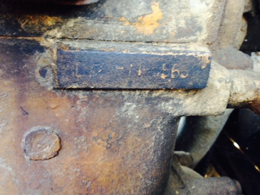 ขายรถแทรคเตอร์ KOMATSU D50A-15 ห้องเลี้ยวน้ำมัน ราคา 220000