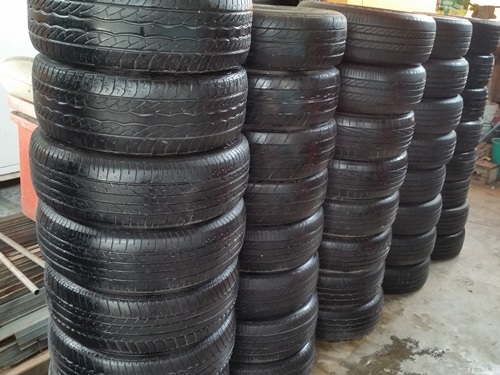 ขายยางเหมายกกอง195/60-65/15 40 เส้น/ละ250