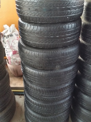 ขายยางเหมายกกอง195/60-65/15 40 เส้น/ละ250