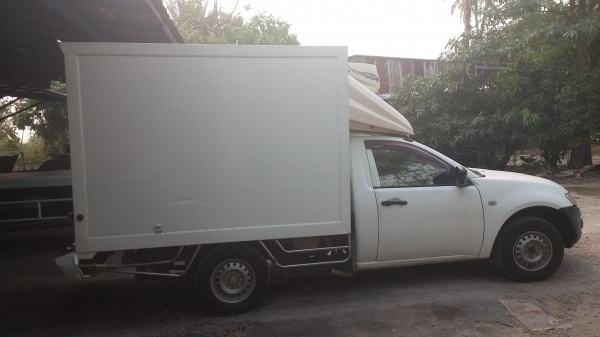 ไทรตันรถห้องเย็นปี2011แก็สNGV+เบนซิน