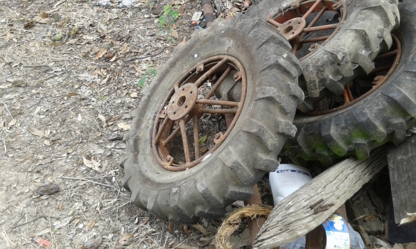 ล้อรถไถนาเดินตาม