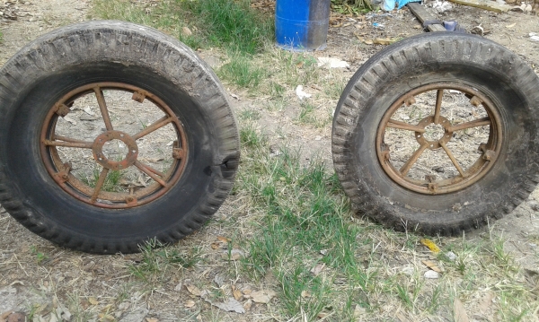 ล้อรถไถนาเดินตาม