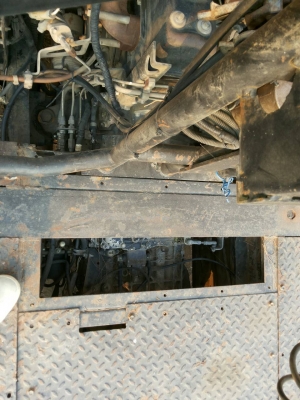 รถบรรทุกหัวลาก ISUZU รุ่น GXZ เครื่อง 320 แรง ปี 49 ขาย 1,100,000 บ. รถอยู่สระบุรี ราคาต่อรองได้