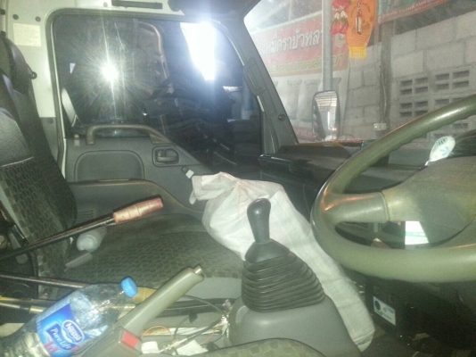 ขายรถ 6 ล้อดัมพ์เครน อีซูซุ NPR 130 แรง เครนยูนิค 2.5 ตัน ปี 50 สภาพเดิมดี สนใจติดต่อได้ที่ 081-9420141 ,  081-5715326