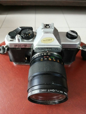 กล้อง yashica  สภาพดี ชัตเตอร์ค้าง ซ่อมได้