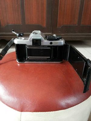 กล้อง yashica  สภาพดี ชัตเตอร์ค้าง ซ่อมได้