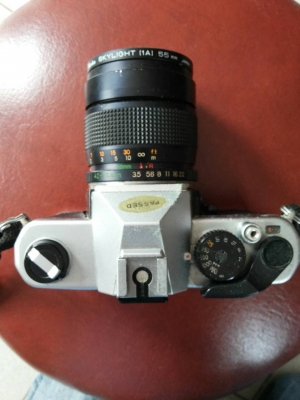 กล้อง yashica  สภาพดี ชัตเตอร์ค้าง ซ่อมได้