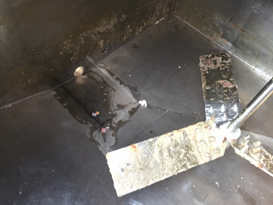 ขายถังสแตนเลสทรงสี่เหลี่ยม ขนาด 12,000 ลิตร พร้อมใบกวน สภาพสวยมาก มี 2 ใบ ขายถังสแตนเลสทรงสี่เหลี่ยม ขนาด 12,000 ลิตร พร้อมใบกวน สภาพสวยมาก มี 2 ใบ