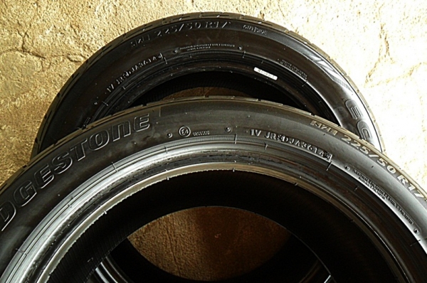 ยางขอบ17  บริดสโตน 225-50-R17ลงพื้นปี15 คู่ละ2700