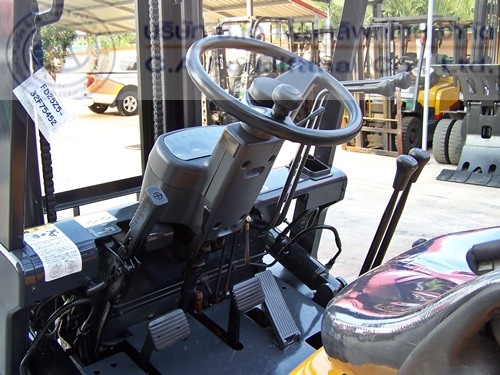 ขาย รถโฟล์คลิฟท์ TCM รุ่น FD25Z5