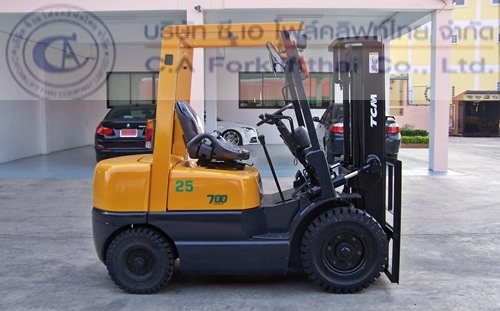 ขาย รถโฟล์คลิฟท์ TCM รุ่น FD25Z5