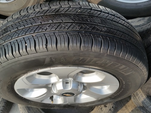 ขายล้อ Chev colorado  16 ยาง215/65/16 ปี 14  4 ล้อ