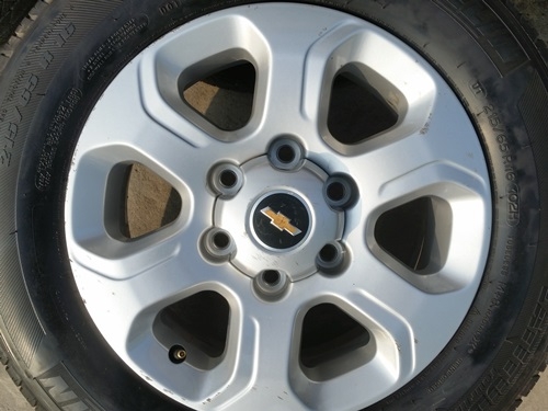 ขายล้อ Chev colorado  16 ยาง215/65/16 ปี 14  4 ล้อ