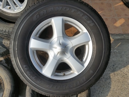 ขายล้อISUZU V Cross17ยาง265/65/17 ปี14 4 ล้อ ขายล้อISUZU V Cross17ยาง265/65/17 ปี14 4 ล้อ