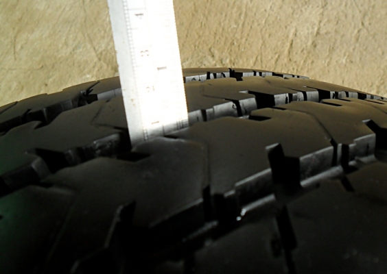 ยางกระบะบรรทุกหนักมาก ขอบ14 มิชลินXCD 205 R14 ลงพื้นปี14(2เส้น3,200) ยางกระบะบรรทุกหนักมาก ขอบ14 มิชลินXCD 205 R14 ลงพื้นปี14(2เส้น3,200)