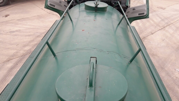 รถบรรทุกน้ำ ISUZU NPR 115 แรงม้า  4 สูบ ถังเหล็กจุน้ำ 7,000 ลิตร มีภาพวีดีโอประกอบด้วย