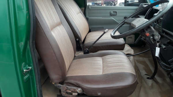 รถบรรทุกน้ำ ISUZU NPR 115 แรงม้า  4 สูบ ถังเหล็กจุน้ำ 7,000 ลิตร มีภาพวีดีโอประกอบด้วย