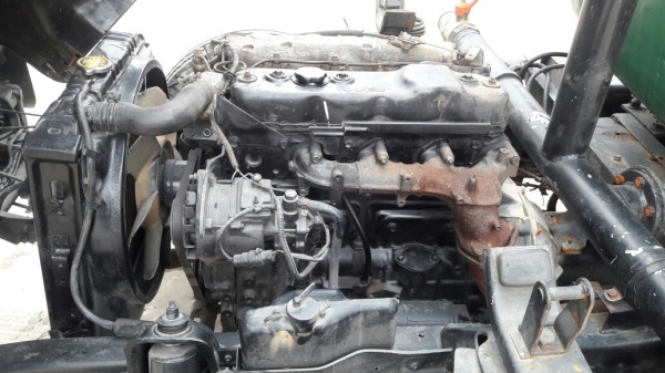 รถบรรทุกน้ำ ISUZU NPR 115 แรงม้า  4 สูบ ถังเหล็กจุน้ำ 7,000 ลิตร มีภาพวีดีโอประกอบด้วย