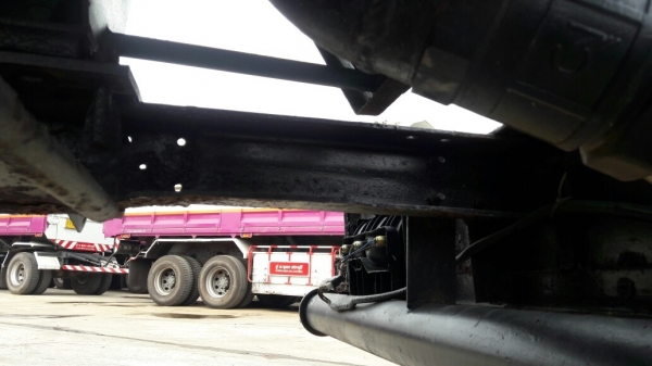 รถบรรทุกน้ำ ISUZU NPR 115 แรงม้า  4 สูบ ถังเหล็กจุน้ำ 7,000 ลิตร มีภาพวีดีโอประกอบด้วย