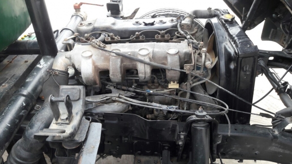 รถบรรทุกน้ำ ISUZU NPR 115 แรงม้า  4 สูบ ถังเหล็กจุน้ำ 7,000 ลิตร มีภาพวีดีโอประกอบด้วย