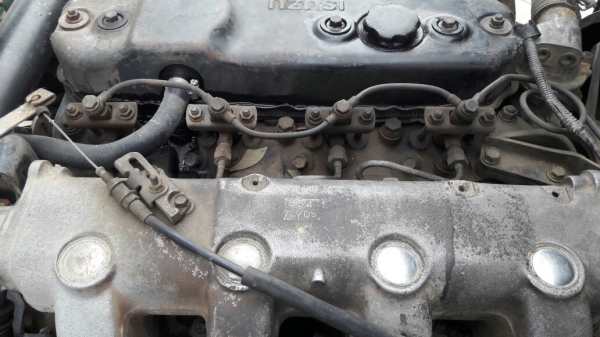 รถบรรทุกน้ำ ISUZU NPR 115 แรงม้า  4 สูบ ถังเหล็กจุน้ำ 7,000 ลิตร มีภาพวีดีโอประกอบด้วย