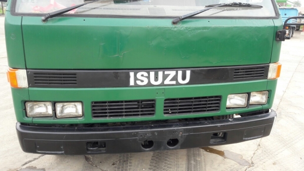 รถบรรทุกน้ำ ISUZU NPR 115 แรงม้า  4 สูบ ถังเหล็กจุน้ำ 7,000 ลิตร มีภาพวีดีโอประกอบด้วย