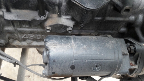 รถบรรทุกน้ำ ISUZU NPR 115 แรงม้า  4 สูบ ถังเหล็กจุน้ำ 7,000 ลิตร มีภาพวีดีโอประกอบด้วย