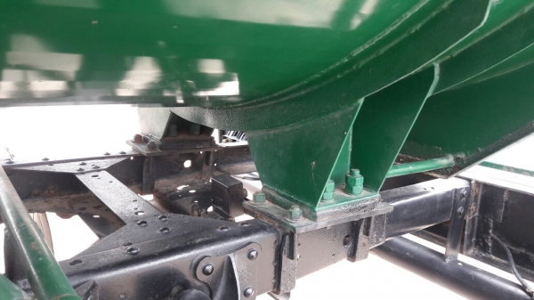 รถบรรทุกน้ำ ISUZU NPR 115 แรงม้า  4 สูบ ถังเหล็กจุน้ำ 7,000 ลิตร มีภาพวีดีโอประกอบด้วย