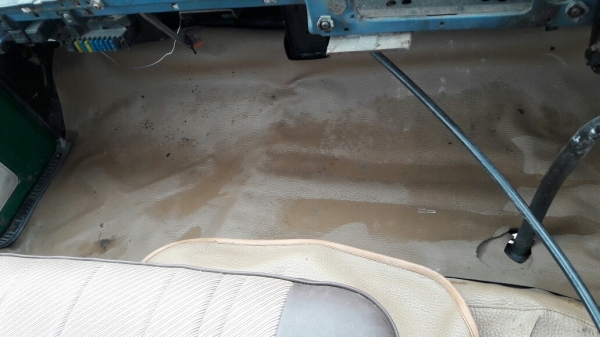 รถบรรทุกน้ำ ISUZU NPR 115 แรงม้า  4 สูบ ถังเหล็กจุน้ำ 7,000 ลิตร มีภาพวีดีโอประกอบด้วย