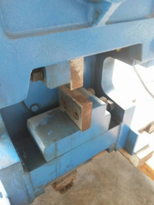 เครื่องตัดเหล็ก  ยี่ห้อ TOYO รุ่น C-43 mm.