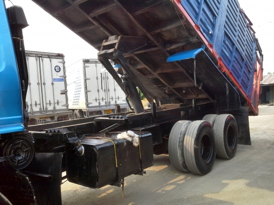 ขาย HINO FN227แม่ลูกดั้มเครื่องem100โบอินเตอร์เกียอิตั้น(หลุดมัดจำ) แม่750000ลูก350000