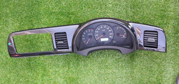 ชุดคอนโซลหน้า โตโยต้า wish แยกขาย