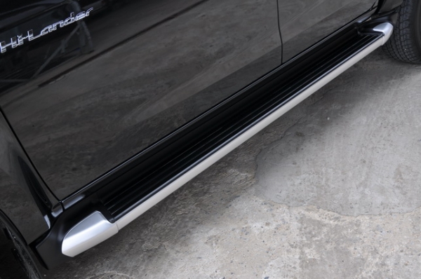 แผ่นยางรองบันไดรถ