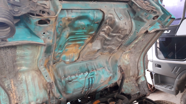 Hino Mro31B เครื่อง 136 แรงม้า หัวลากคัสซีสวยๆ ทะเบียนเต็ม ยางดี แอร์เย็น ทะเบียนพร้อมโอน