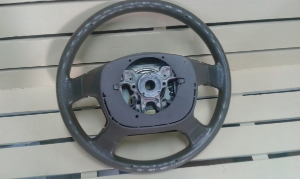 ขายพวงมาลัย สปอร์ตไรเดอร์ สภาพไม่มีขาด แอร์แบ็คยังติดอยู่นะครับ