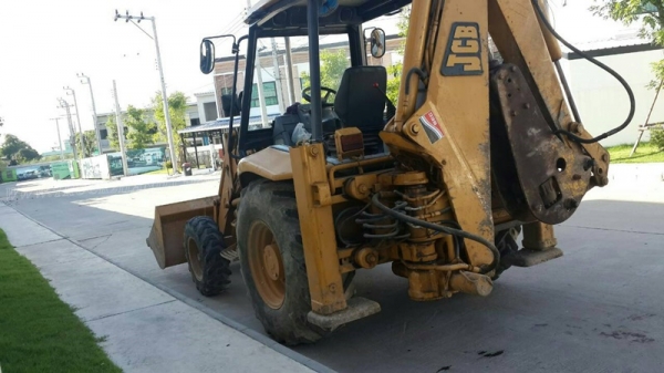 รถตักหน้า ขุดหลัง พร้อมหัวเจาะ ยี่ห้อ JCB รถตักหน้า ขุดหลัง พร้อมหัวเจาะ ยี่ห้อ JCB