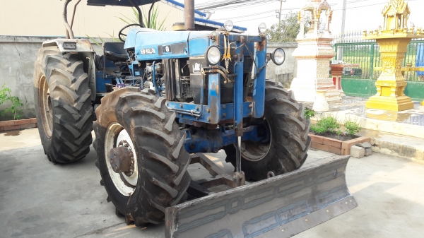 รถไถ 2 เพลา เสื้อเพลารุ่นใหม่ 6640 4WD สภาพพร้อมใช้ อุปกรณ์ครบ ทะเบียนพร้อมโอน รถไถ 2 เพลา เสื้อเพลารุ่นใหม่ 6640 4WD สภาพพร้อมใช้ อุปกรณ์ครบ ทะเบียนพร้อมโอน