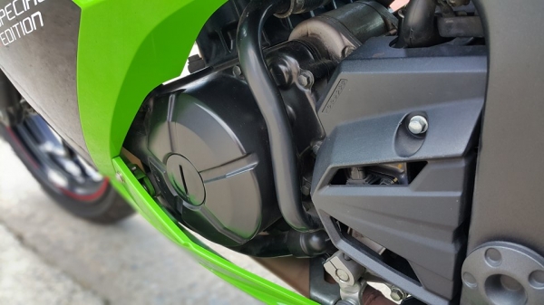 Ninja300 2013 Special Edition วิ่ง 9000 กิโล พร้อมใช้ ต่อรองราคาได้ครับ Ninja300 2013 Special Edition วิ่ง 9000 กิโล พร้อมใช้ ต่อรองราคาได้ครับ