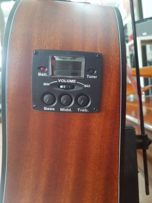 4,400.-กีต้าร์โปร่งเว้าไฟฟ้า มือซ้าย Mantic 41 นิ้ว รุ่น AG-370CLE สีไม้ด้าน EQ อย่างดี ของใหม่