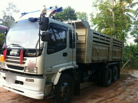 รถอีซุซุ 10 ล้อดั้ม FXZ 270 แรงม้า ปี 49.   สนใจติดต่อ  081 - 6079515