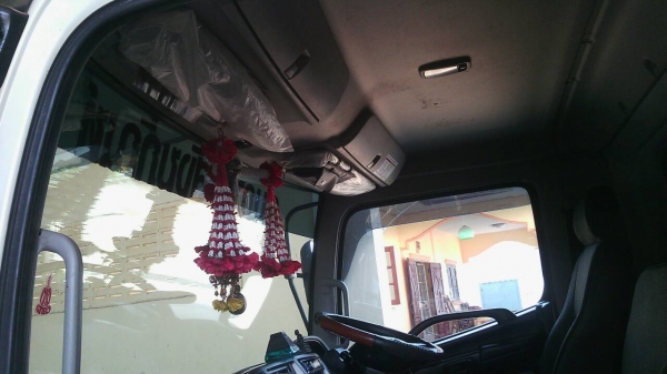 ฮีโน่ 175ืแรง  รถสวยๆ  ใช้งานตัวเอง  ราคา 950,000  บาท