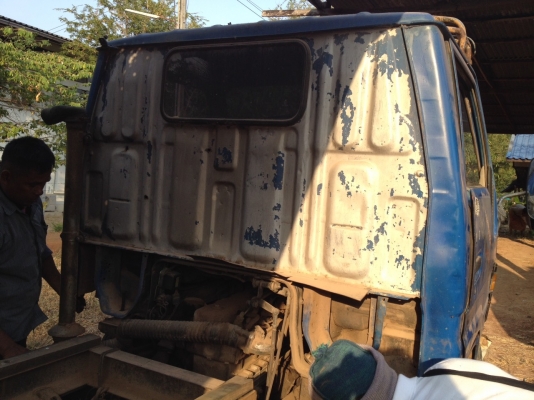 ขายด่วน6ล้อ TOYOTA DYNA BU87สภาพพร้อมใช้งานคัชชีสวยไม่ผุไม่มีแผลแตกยางพอใช้งานเอกสารเล่มพร้อมโน