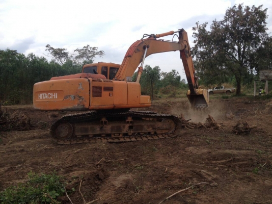 ขออนุญาติขายรถ HITACHI EX 200-5 พร้อมใช้งาน เอกสาร ไฟฟ้า  ครบราคา  950000 สนใจติดต่อ  0853224877-=0988930465