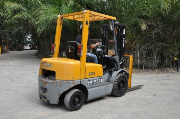 ขายFORKLIFT TCM FG20(2ตัน) เสา3เมตร สวยเดิมจากญี่ปุ่น ยังไม่เคยใช้ในไทย 139,000เท่านั้น!!